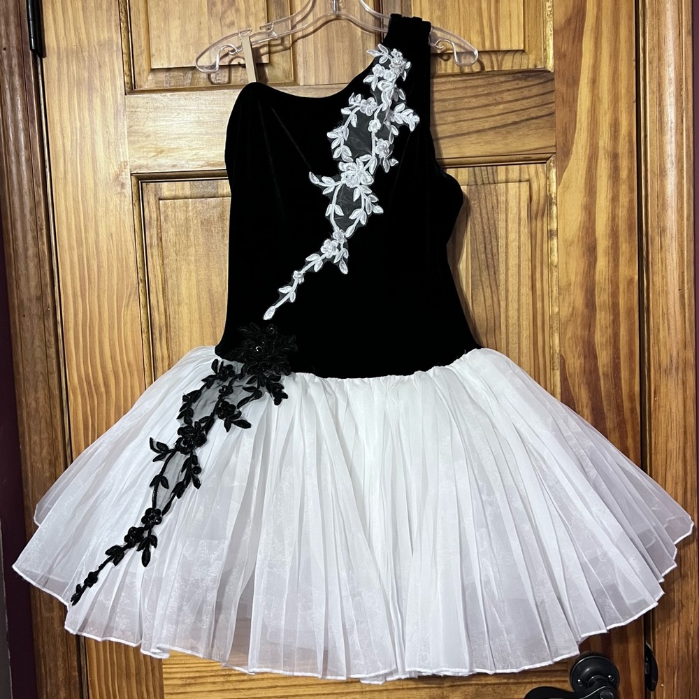 Weissman showtime dance recital costume MA medium adult jazz tap ballet tutu